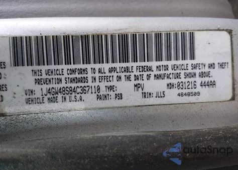2004 Jeep Grand Cherokee Laredo z USA, uszkodzony, nr VIN 1J4GW48S84C367110